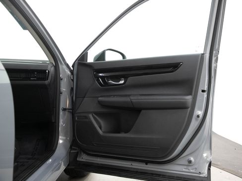 Used 2023 Honda CR-V EX-L image 9