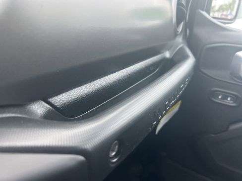 Used 2023 Jeep Wrangler Unlimited w/ Dual Top Group image 59