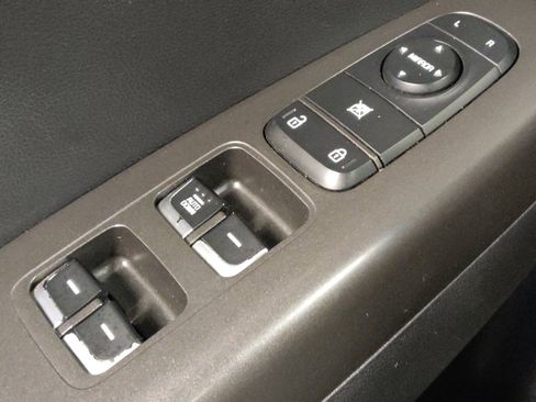 Used 2020 Kia Sportage LX FWD image 27
