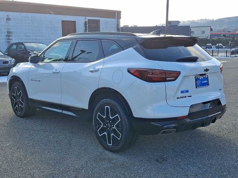 Certified 2023 Chevrolet Blazer RS w/ Driver Confidence II Package image 4