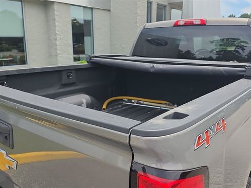 Used 2017 Chevrolet Silverado 2500 High Country w/ Snow Plow Prep Package AWD/4WD image 4