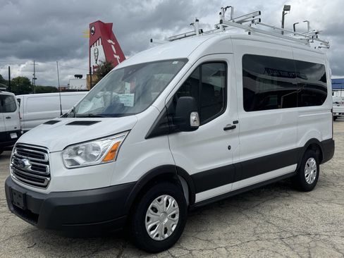 Used 2019 Ford Transit 150 XLT image 2