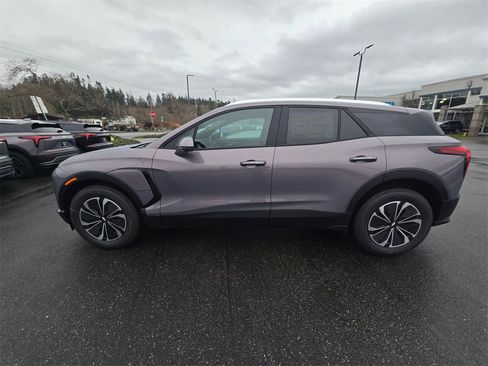New 2026 Chevrolet Blazer EV LT image 6
