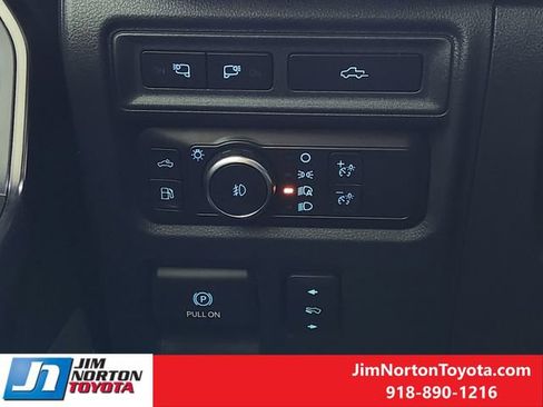 Used 2022 Ford F150 Platinum AWD/4WD image 23