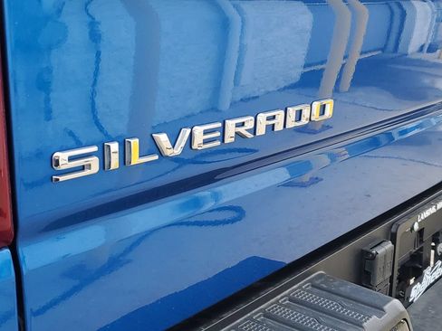 Used 2022 Chevrolet Silverado 1500 ZR2 w/ Technology Package AWD/4WD image 37