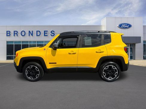 Used 2016 Jeep Renegade Trailhawk w/ Cold Weather Group AWD/4WD image 1