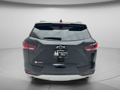 Used 2024 Chevrolet Blazer LT AWD/4WD image 4