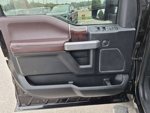 Used 2017 Ford F350 Platinum w/ Platinum Ultimate Package AWD/4WD image 19