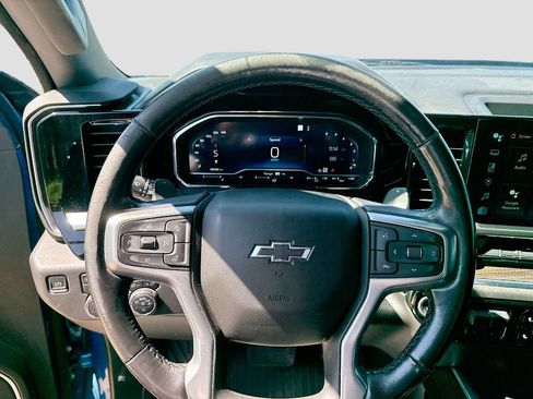 Used 2022 Chevrolet Silverado 1500 RST w/ Texas Edition Plus AWD/4WD image 15
