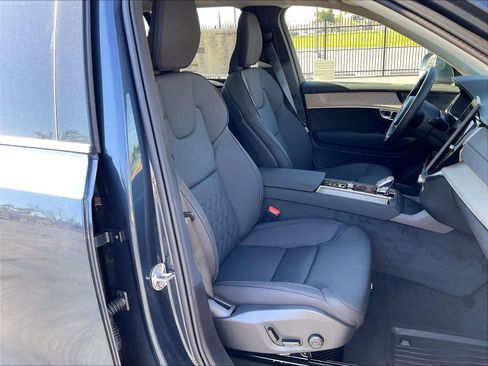New 2026 Volvo XC90 T8 Plus w/ Protection Package Premier image 32