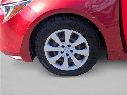 Certified 2020 Toyota Corolla LE image 22