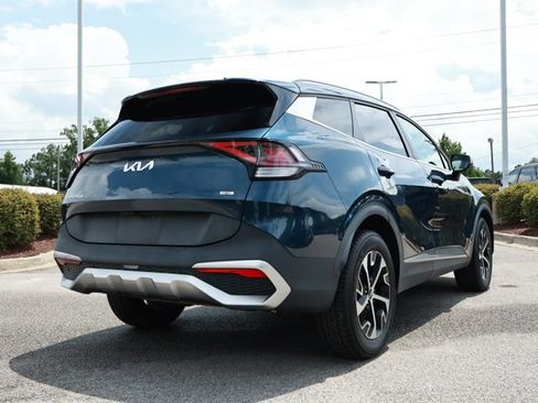 Used 2023 Kia Sportage EX AWD/4WD image 6