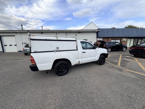 Used 2012 Toyota Tacoma 2WD Regular Cab image 11