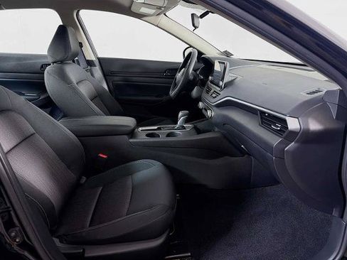 Certified 2025 Nissan Altima 2.5 S FWD image 23