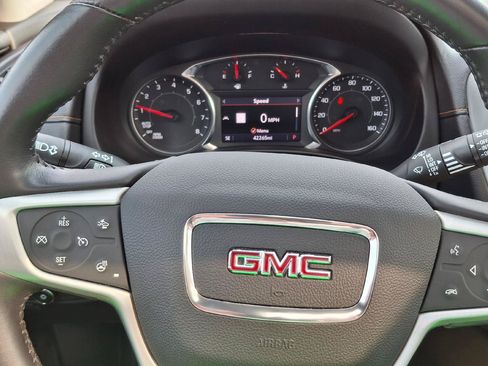 Used 2021 GMC Terrain SLT w/ Infotainment Package II AWD/4WD image 16