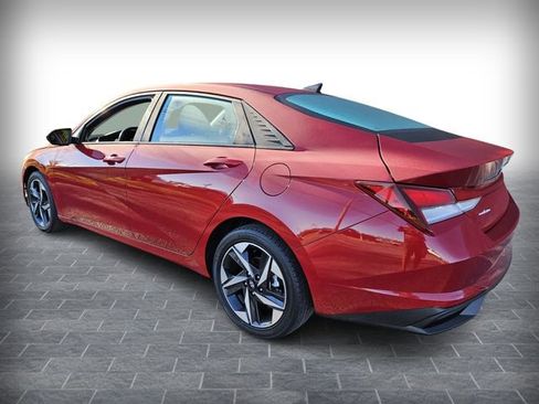 Used 2023 Hyundai Elantra SEL w/ Convenience Package FWD image 6