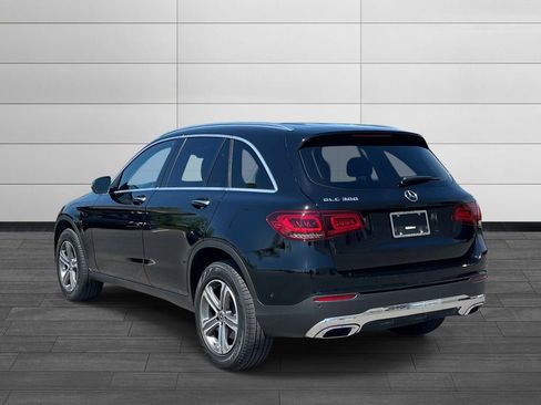 Used 2022 Mercedes-Benz GLC 300 image 3