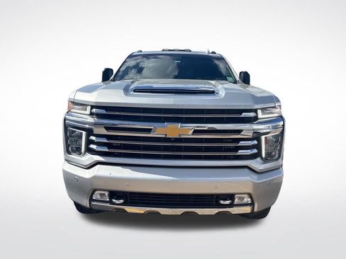Used 2023 Chevrolet Silverado 2500 High Country w/ Z71 Off-Road Package image 3