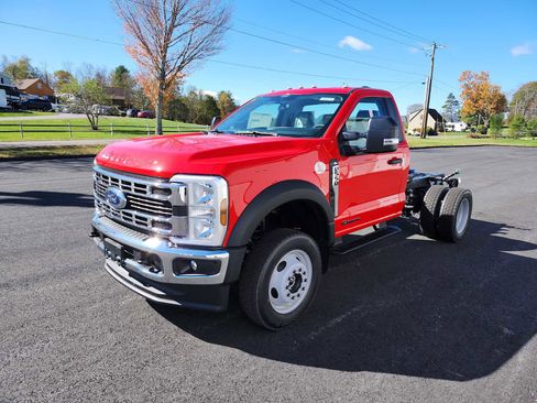 New 2026 Ford F550 4x4 Regular Cab Super Duty image 3