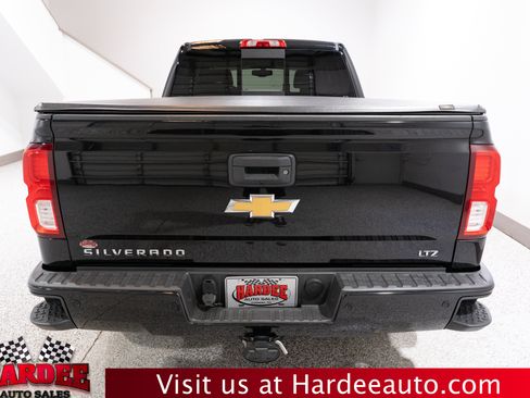 Used 2017 Chevrolet Silverado 1500 LTZ Z71 w/ LTZ Plus Package AWD/4WD image 4