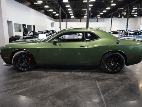 Used 2023 Dodge Challenger SRT Hellcat image 9