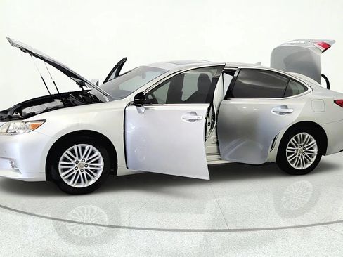 Used 2014 Lexus ES 350 w/ Luxury Package FWD image 9