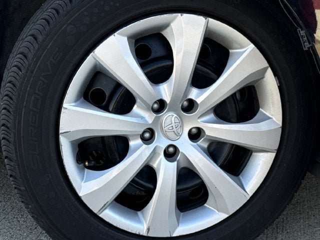 Used 2024 Toyota Corolla LE FWD image 10