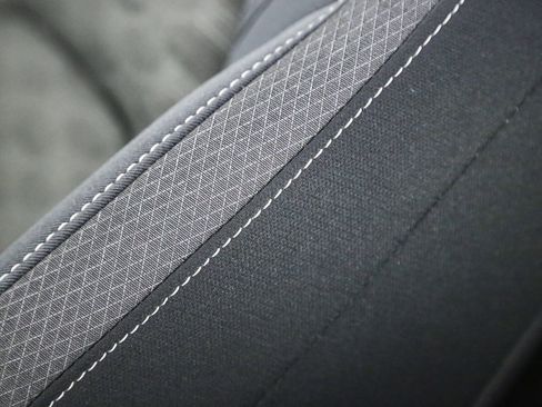 Certified 2025 Nissan Pathfinder SV image 26