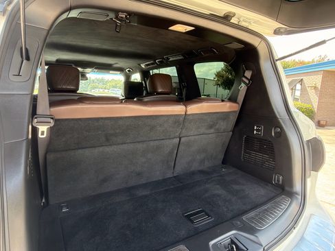 Used 2016 INFINITI QX80 Limited AWD/4WD image 18