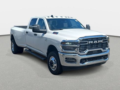 New 2026 RAM 3500 Tradesman AWD/4WD image 3