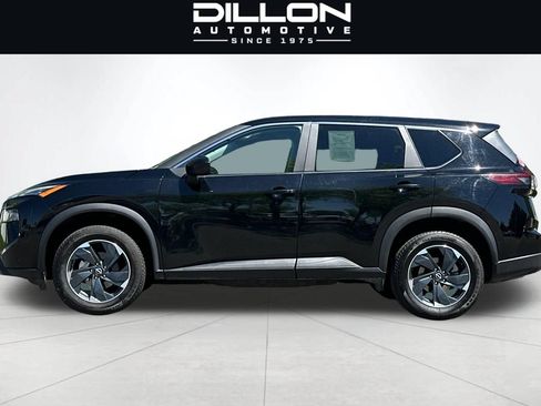 Used 2024 Nissan Rogue SV AWD/4WD image 7