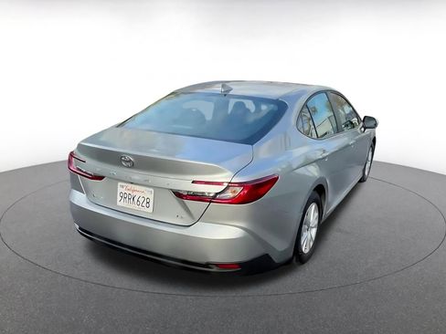 Used 2025 Toyota Camry LE image 14