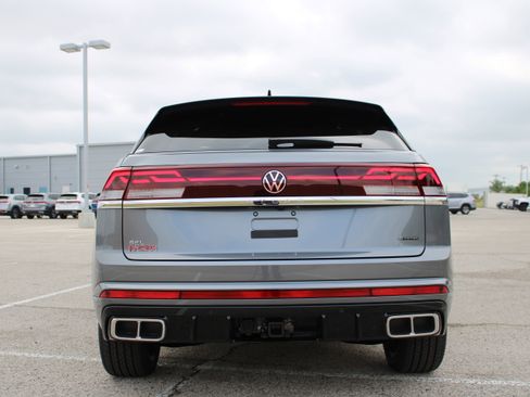 New 2025 Volkswagen Atlas Cross Sport SEL Premium R-Line image 4