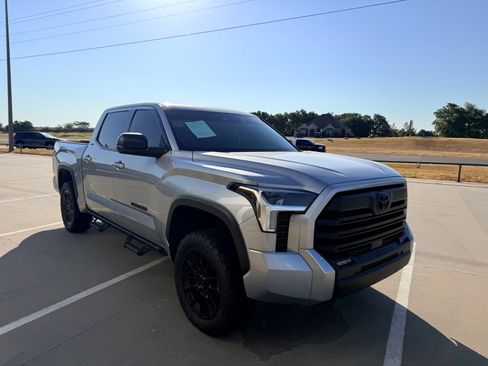 Used 2024 Toyota Tundra SR5 w/ SR5 Premium Package AWD/4WD image 4