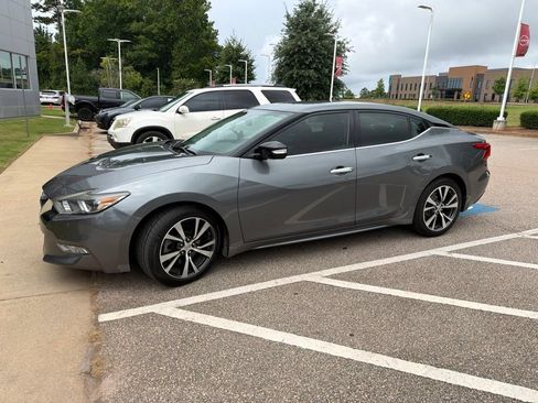 Used 2017 Nissan Maxima 3.5 SV FWD image 3