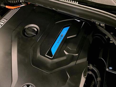 Used 2021 BMW X3 xDrive30e w/ M Sport Package image 31