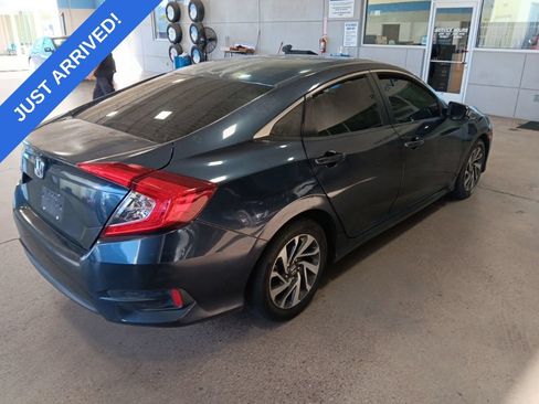 Used 2016 Honda Civic EX image 3