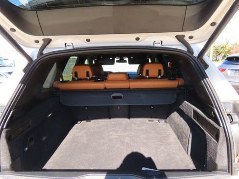 Used 2022 BMW X5 sDrive40i w/ M Sport Package image 11