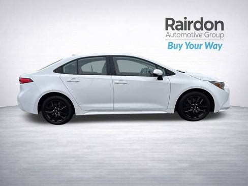 Used 2023 Toyota Corolla LE image 18