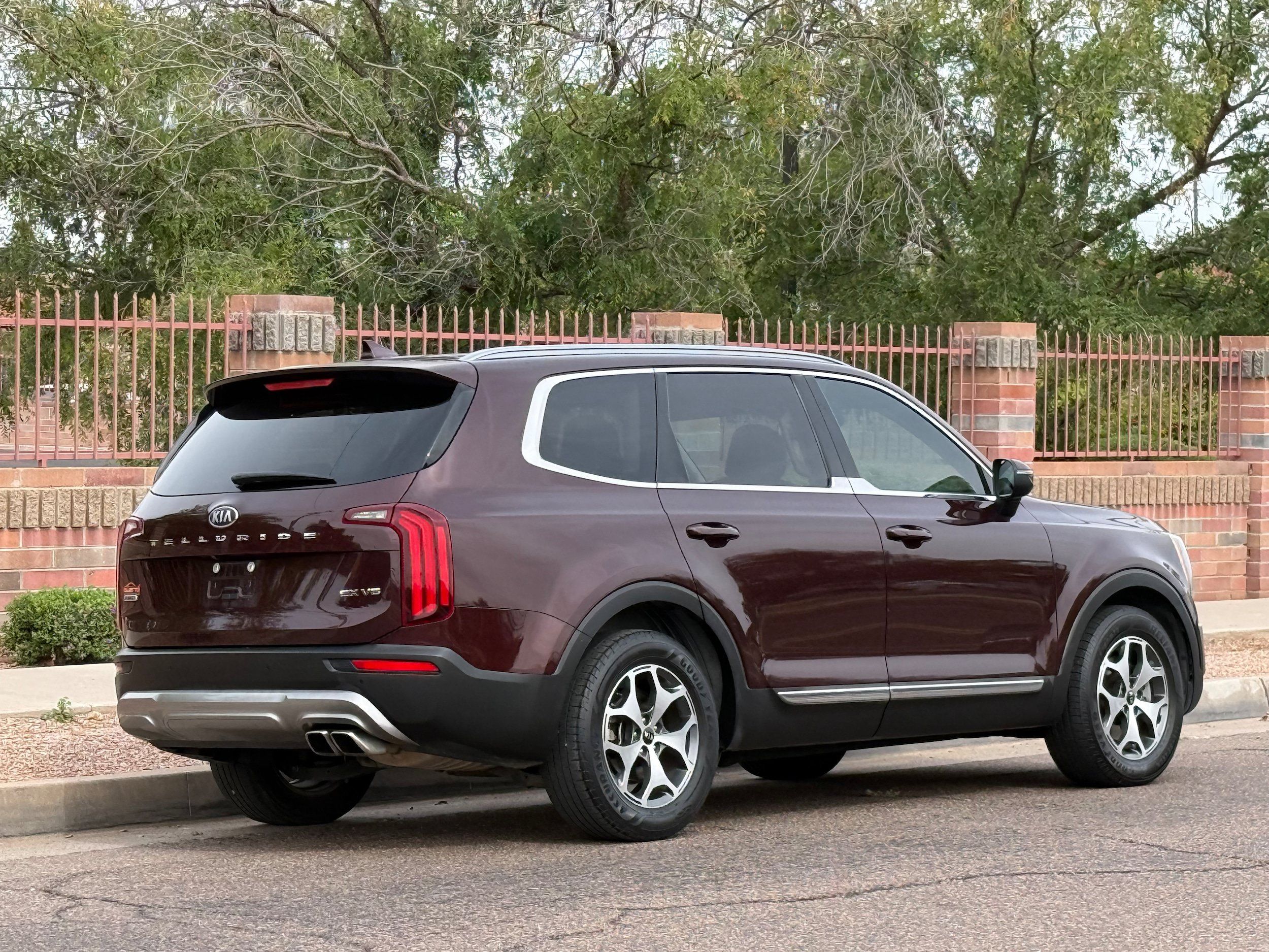 Used 2020 Kia Telluride EX AWD/4WD image 10