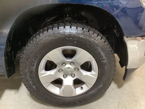 Used 2021 RAM 1500 Big Horn AWD/4WD image 11