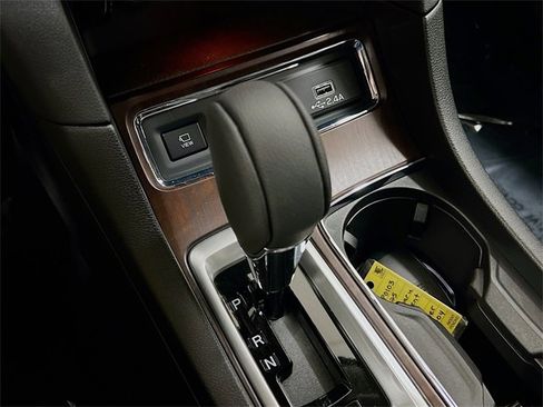 Used 2025 Subaru Ascent Touring image 18