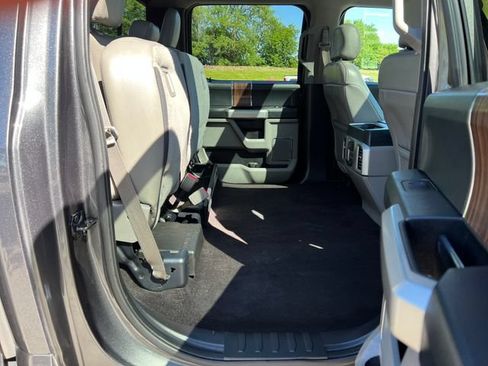 Used 2016 Ford F150 Lariat w/ Equipment Group 502A Luxury AWD/4WD image 38