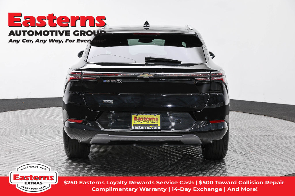 Used 2024 Chevrolet Equinox EV LT w/ LPO, All-Weather Mat Package FWD image 7