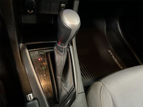 Used 2016 Toyota Corolla LE image 16