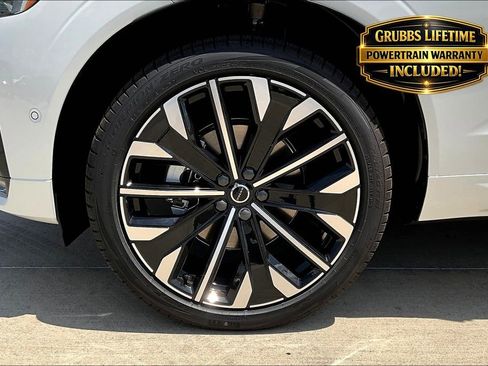 Certified 2026 Volvo XC60 B5 Ultra w/ Protection Package Premier AWD/4WD image 25