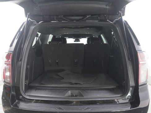 Used 2023 Chevrolet Suburban LS image 18