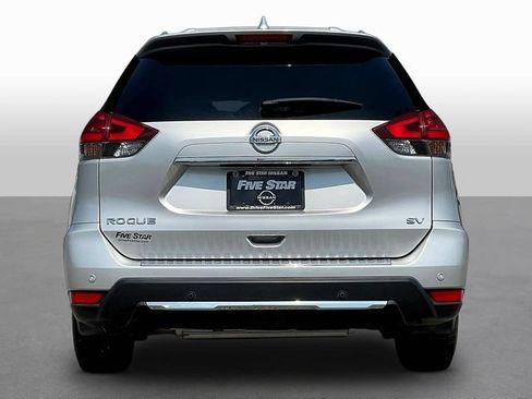 Used 2020 Nissan Rogue SV FWD image 6