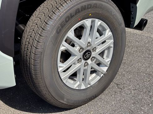 New 2026 Toyota Tundra SR5 image 9