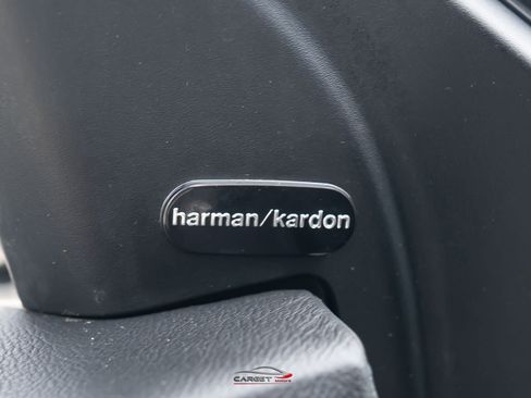 Used 2023 Chrysler 300 C RWD image 37